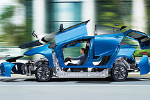 丰田混动朋友圈终于在20年后有雅阁混动冒泡点赞了