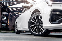 2019年广汽与吉利的正面交锋，纯电动轿车Aion S 和GE11之战