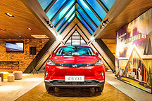 威马EX5，传承百年汽车工业传统的造车新势力