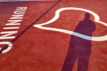 造车新势力向车主提供口罩，传统车企关键时刻掉链子？