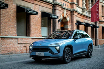 “智能”PK 极狐阿尔法T与ES6你更pick谁？