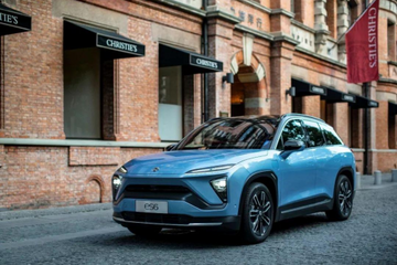 “智能”PK 极狐阿尔法T与ES6你更pick谁？