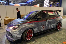 2021上海车展探馆：哪吒V改装版实车