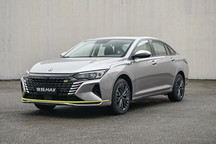 2021上海车展：东风风神奕炫MAX亮相