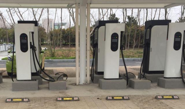 電動二手車市場一片荒涼，三年保值率掉40%，誰能拯救？