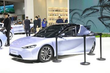 上海车展，一场来自造车新势力们的“冰与火之歌”