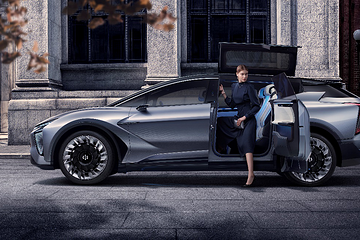 科幻电影成真！拥有L3级自动驾驶，还能不断进阶，这台车买定了