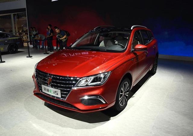 4月新能源汽車銷量榜出爐，比亞迪元EV登頂，帕薩特PHEV擠入前十