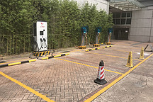 叙述国内充电基础设施，碧如小区充电桩有哪些乱象？