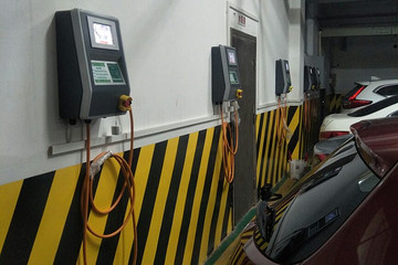 上海：未來三年新建3.4萬個5G基站，10萬個電動汽車充電樁