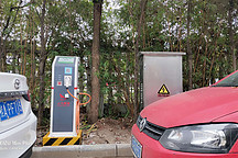 上海、南京、赣州等多省市加快电动汽车充电桩建设