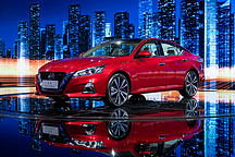 第七代天籁ALTIMA广州车展首秀 打造中高级轿车典范