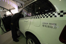 3個月1290億投資 國內(nèi)動力電池布局“漲潮”