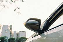 造车新势力三兄弟和特斯拉分道扬镳