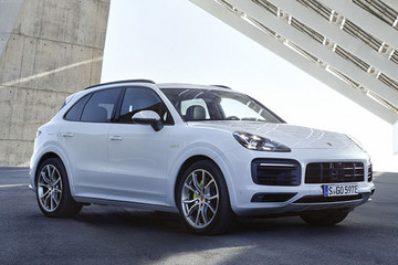 【新车上市】售价94.8万元，保时捷Cayenne E-Hybrid广州车展中国首秀