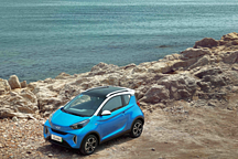 全景天幕加全铝车身，2019款小蚂蚁上市，补贴后5.98万起