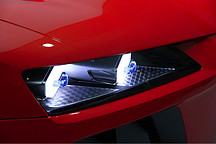 谁推动并制定了豪华C级车市场的新标准？