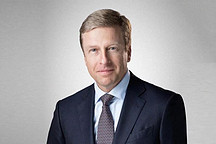 如果宝马四缸大厦有魔咒，齐普策很可能是破解人