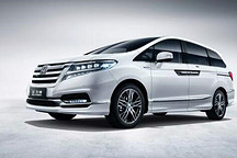 艾力绅的“混动打法”