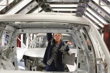 一个俄罗斯汽车工人眼中的美国制裁