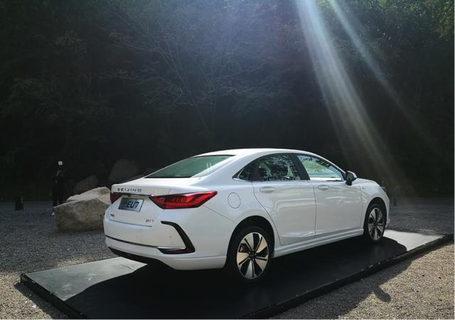 工況續(xù)航451km，跑北京二三四五六環(huán)各一圈！號(hào)稱續(xù)航最長(zhǎng)的B級(jí)車