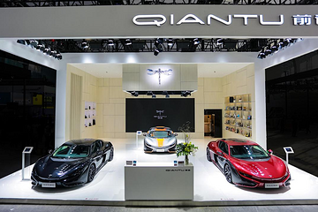 诚心造车？捞钱？这个车企近日频频上热搜