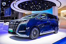 上市1小時大定破萬！騰勢D9，能否成為GL8的“破壁人”？