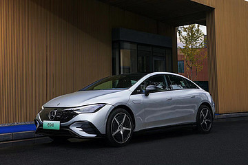 EVA纯电平台、续航达752km，半价可买“小号”版EQS，值不值？