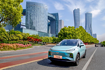 新能源汽车爆发式增长，将引发一场服务变革