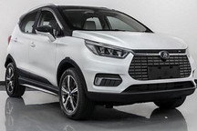 比亚迪元EV续航里程大升级，最大续航达500km，配备LED大灯更有神