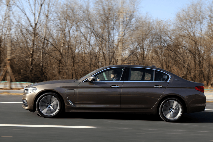 都是插电混动沃尔沃s90t8与宝马530le怎么选