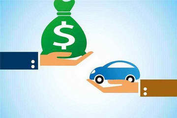 我们找了两位电动车车主，聊了聊他们的驾驶体验