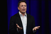 特斯拉降价被喷，马斯克发推回怼：涨价时咋不见你要补差价呢？！