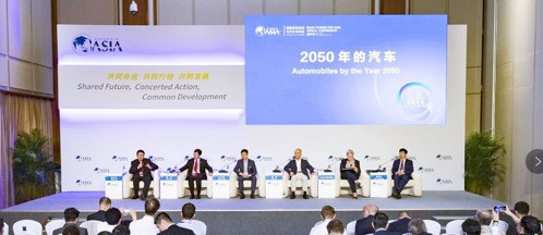 2050年的汽車.jpg