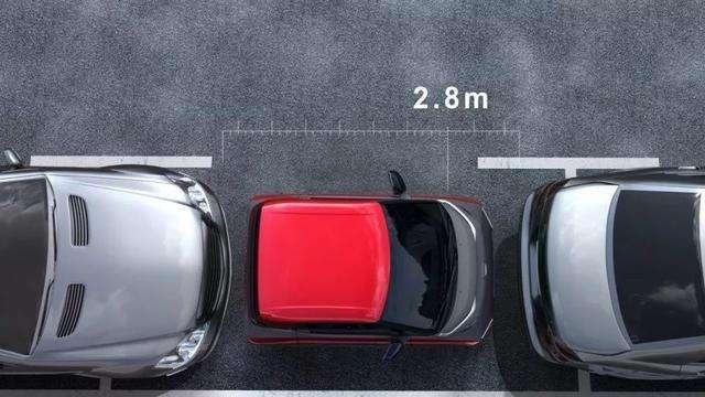 4萬人爭搶的一款新能源車，2座續(xù)航250公里，車主：因為小才買