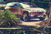 宝马全新电动SUV，造型科技感十足，续航高达700km