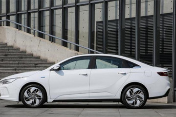 吉利新能源汽车被称为东方特斯拉 预售价15万元起，续航超500km