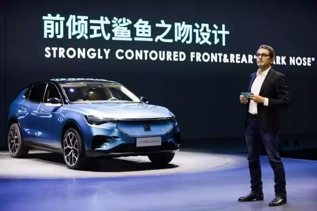 但愿沒把牛皮吹大的電咖旗下天際ME7續(xù)航高達(dá)700km五屏即時互聯(lián)