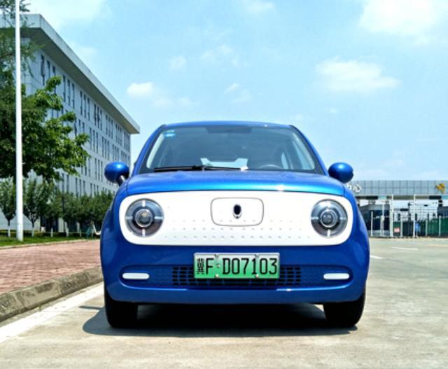 續(xù)航里程351KM基本不“摻水”，試駕可愛(ài)的“藍(lán)精靈”歐拉R1！