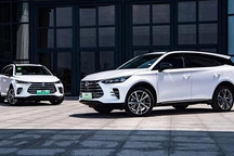 选20万级插混四驱SUV？唐DM四驱版今日上市，价格同级最低