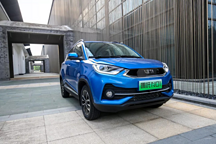 哪吒N01高配不到7万，轴距仅2.37米，这车有人要吗？