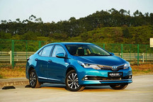 卡罗拉双擎E+还不到20万，能上绿牌，为啥这次没人捧？