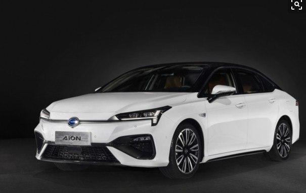 吉利GE11和廣汽新能源Aion S,造車水平哪家強(qiáng)呢？