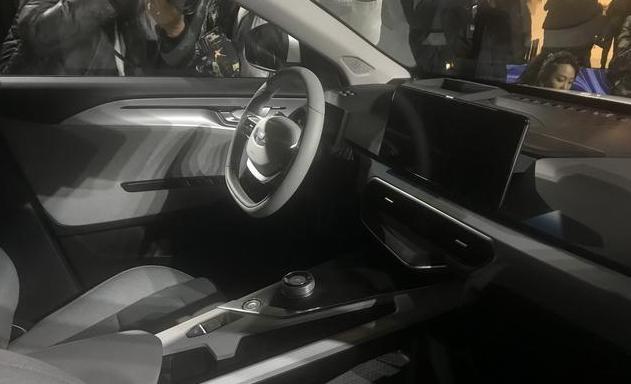 吉利GE11和廣汽新能源Aion S,造車水平哪家強(qiáng)呢？