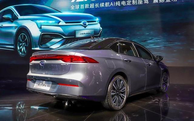 吉利GE11和廣汽新能源Aion S,造車水平哪家強(qiáng)呢？
