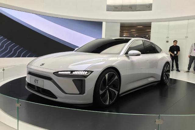 蔚來(lái)ET預(yù)覽版正式亮相，續(xù)航超550km，Model 3感覺(jué)到壓力了么？