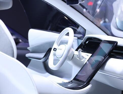 零跑C-more正式亮相上海車展，5秒破百、L3級自動駕駛、500km續(xù)航
