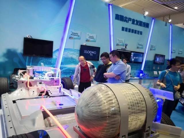 自主燃料電池<a class='link' href='http://www.155ck.com/tag/發動機' target='_blank'>發動機</a>亮相科技展！加氫5分鐘，續航450公里