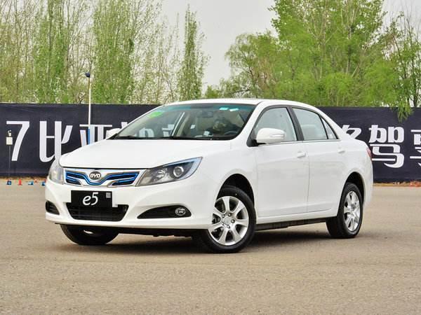 推薦三款跑滴滴的優(yōu)質(zhì)好車，全是自主品牌，用著省心開著省錢