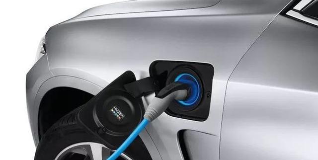 为何说新能源汽车省油却不省钱？